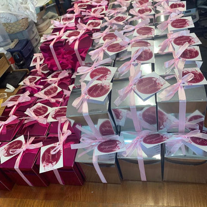 Kit recuerdito en caja: jabón 100g + vela aromática 50g + crema de manos