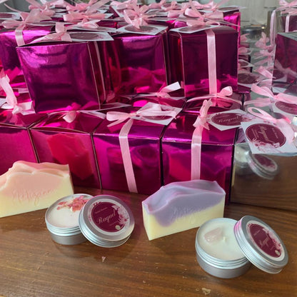 Kit recuerdito en caja: jabón 100g + vela aromática 50g + crema de manos